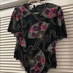 Gorgeous vintage beaded top embellished with fans with gold threading.